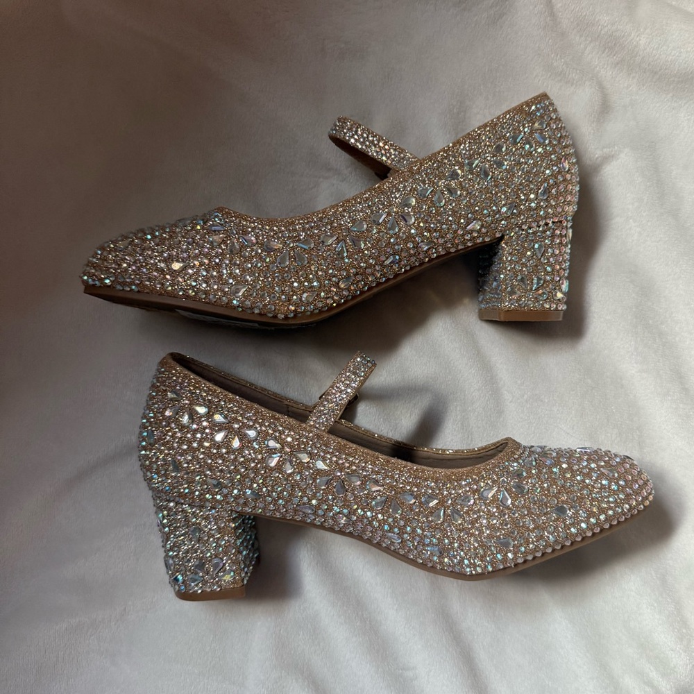 Festive Glitter Shoes! Children’s Size 4/Women’s Size 5.5